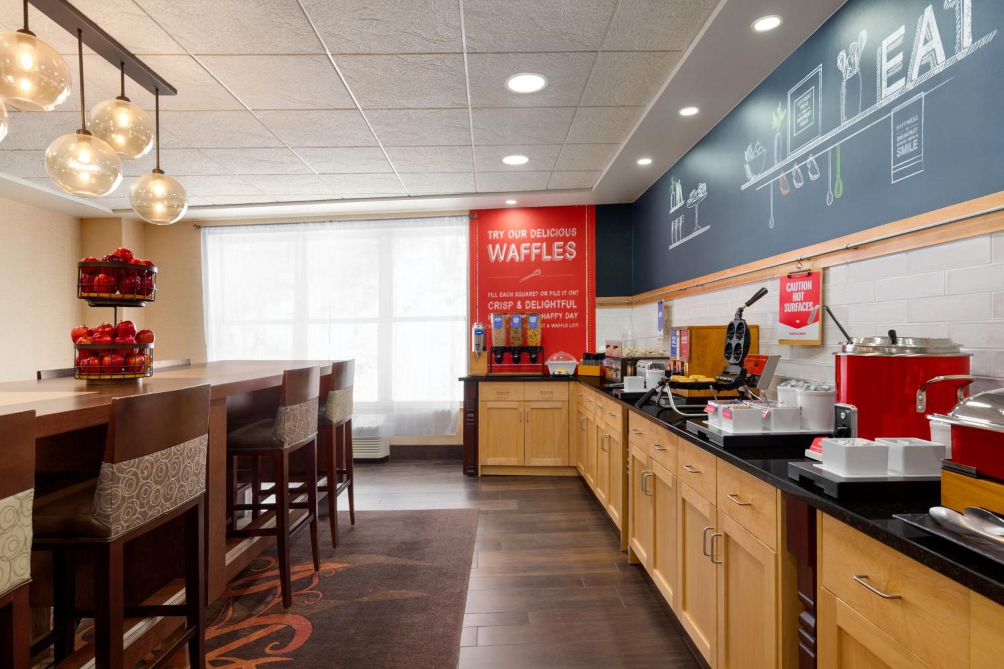 Hampton Inn At Tin Lizzie Gaming Resort Deadwood Eksteriør billede