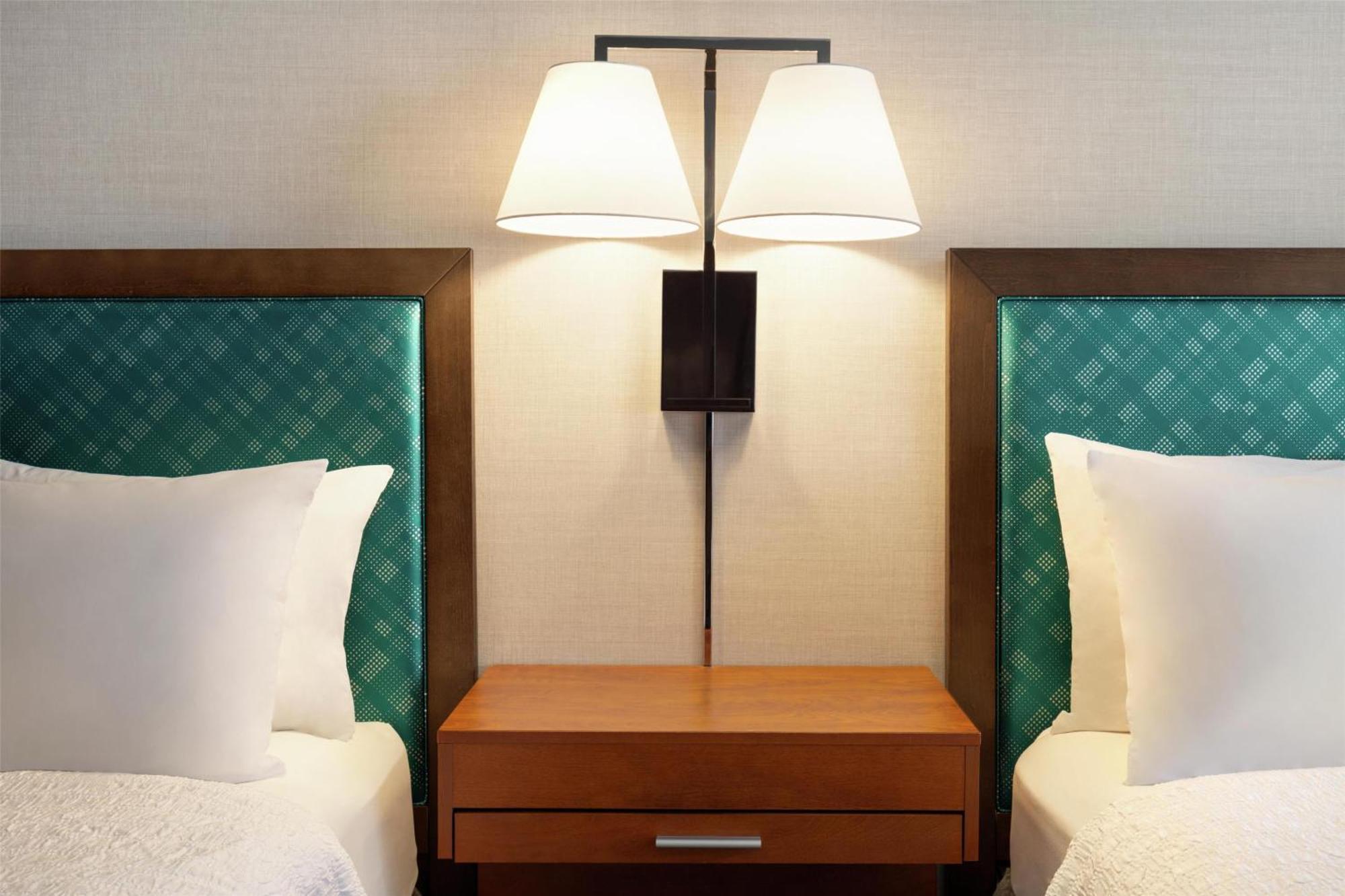 Hampton Inn At Tin Lizzie Gaming Resort Deadwood Eksteriør billede